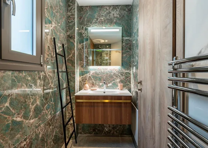 Kares With Private Pool By Estia * Kosz