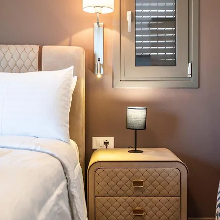 Kares With Private Pool By Estia ヴィラ コス・タウン