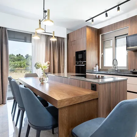 Kares With Private Pool By Estia