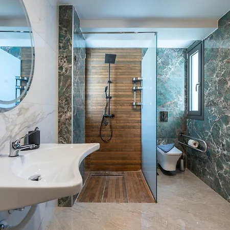 Kares With Private Pool By Estia