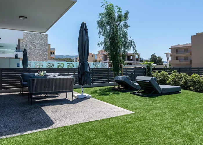 Kares With Private Pool By Estia Vila Kos