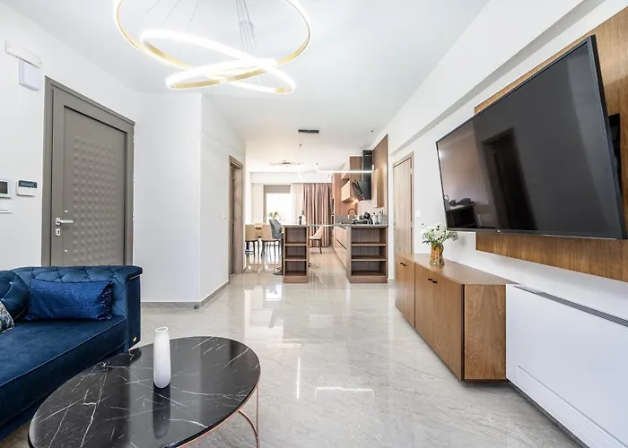 别墅 Kares With Private Pool By Estia