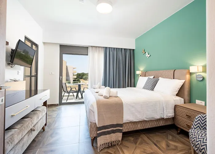 别墅 Kares With Private Pool By Estia *