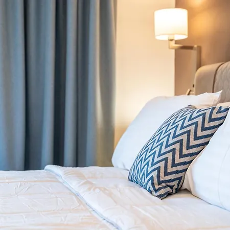 Kares With Private Pool By Estia İstanköy