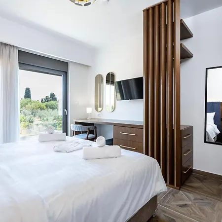 Kares With Private Pool By Estia İstanköy