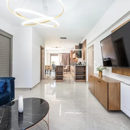 Villa Kares With Private Pool By Estia